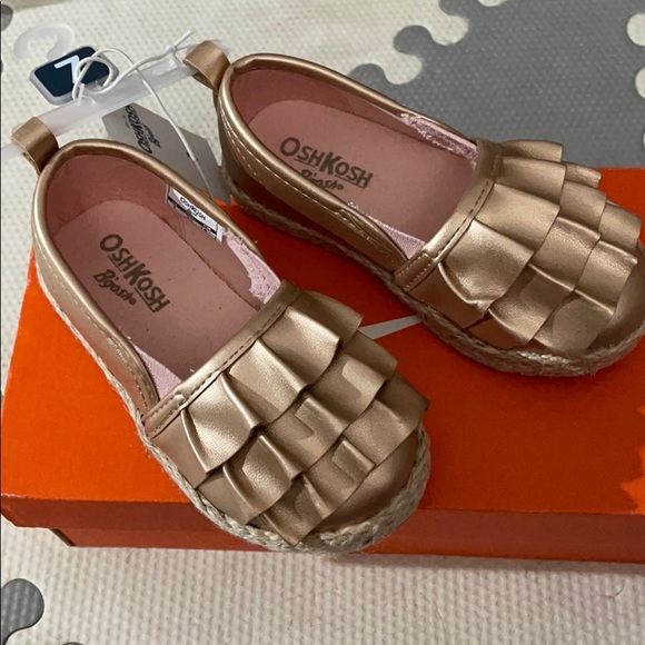 Oshkosh toddler 7 shoes - Picture 2 of 4